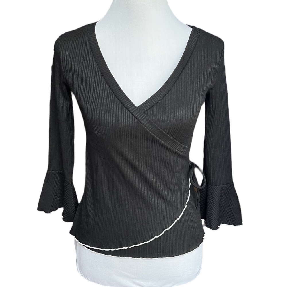 Almost Famous Ribbed Bell Sleeve Faux Wrap Shirt Black Size Small